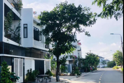 THIỆN CHÍ CẦN ĐỔI CHỦ LÔ BIỆT THỰ VŨ THÀNH NĂM ĐẢO 2 HÒA XUÂN TP ĐÀ NẴNG GIÁ 34 TRIỆU M2 VỊ TRÍ CỰC ĐẸP