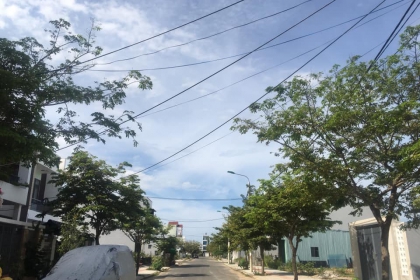 Nắm chủ Thiện Chí Cần Bán Vài Lô Đất Đầm Sen Khu Nam Hòa Xuân Hòa Quý Ngũ Hành Sơn
