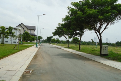 Có nên mua đất nền không sổ qua vi bằng thừa phát lại?