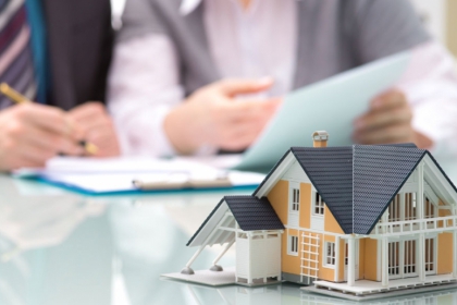 Đất chưa có sổ đỏ có được bán hoặc xin giấy phép xây dựng không?
