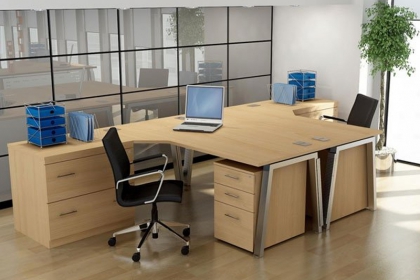 Thủ thuật hóa giải bàn làm việc đối diện cửa ra vào