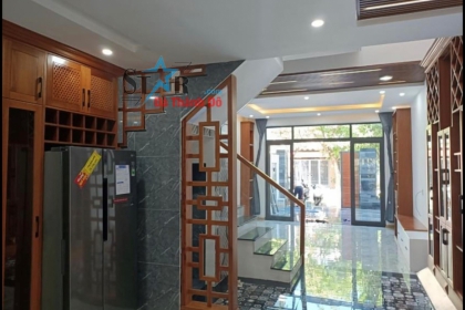 Thiện chí đổi chủ căn nhà 3 tầng siêu đẹp đường Huỳnh Ngọc Đủ, Hòa Xuân, TP Đà Nẵng
