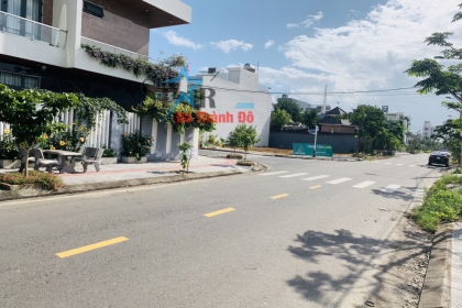 Bán lô đất kẹp cống đường Huỳnh Văn Gấm -Đảo Víp -Hòa Xuân.