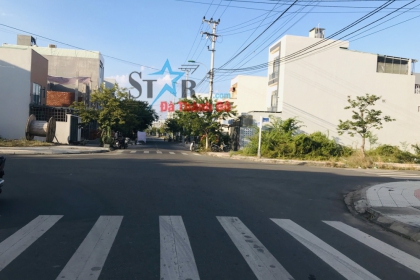 Bán đất đường Bích Khê - hướng đông nam đôí diện trường siêu đẹp - khu đô thị sinh thái Hòa Xuân.