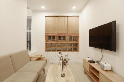 Thiết kế thông tầng thông minh với phong cách tối giản