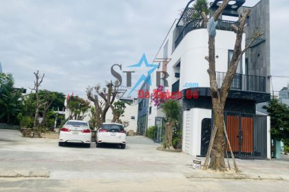 Cần bán gấp lô đất 2MT cực đẹp đường Trần Kim Xuyến, gần cầu Nguyễn Tri Phương.
