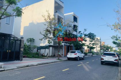 BÁN ĐẤT SỤP HẦM - ĐƯỜNG TRUNG LƯƠNG 10 - ĐẢO VIP - HÒA XUÂN