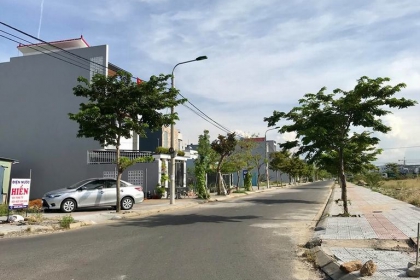 CHÍNH CHỦ cần bán đất đường Mạc Đăng Dung gần CÔNG VIÊN đấu lưng đại lộ Trung Lương.
