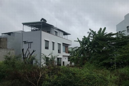 Bán lô 2mt khu cầu Nguyễn Tri Phương đường Bùi Thiện Ngộ 