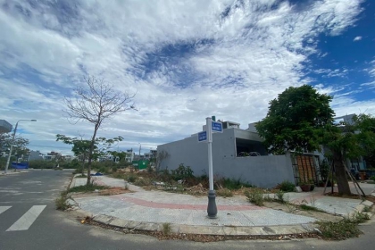 Cần bán lô đất 2 mặt tiền VIP ngay cổng eurovilla 2 diện tích lớn đường Lê Quang Hoà, Block B2.12  