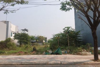 CẦN BÁN LÔ SIÊU ĐẸP , B1.20 LÔ 8X ( DIỆP MINH CHÂU ) SẠCH ĐẸP - ĐÔNG BẮC - HÒA XUÂN LH 0934810516 .