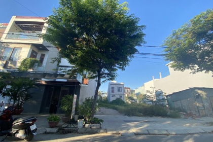 CHÀO EM HOA HẬU ( B1.14 LÔ 6X ) TRUNG LƯƠNG 14,TÂY BẮC KHU ĐẢO VÍP - HÒA XUÂN LH 0934810516 XEM ĐẤT .