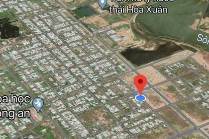 BÁN LÔ DẤTĐƯỜNG NGUYỄN VĂN NGỌC , B2.30 , HƯỚNG ĐÔNG - PHƯỜNG HÒA XUÂN , CẨM LỆ .