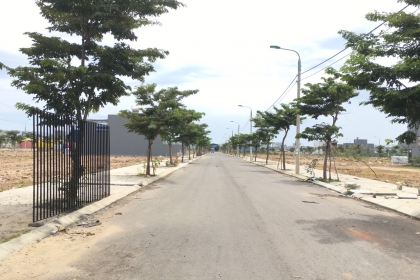 CHÍNH CHỦ GỞI BÁN LÔ ĐẤT ĐƯỜNG 7M5 KHU NAM HÒA XUÂN 