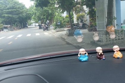 tôi cần bán lô đất đường quách thị trang,sát đường 29/3,gần võ chí công.rất thích hợp xây nhà ở