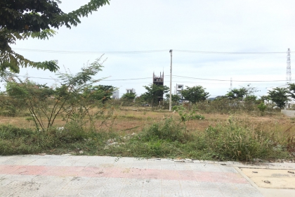 CẦN BÁN NHANH LÔ ĐẤT ĐƯỜNG ĐẬU QUANG LĨNH B1.105 KHU SINH THÁI HÒA XUÂN - CẨM LỆ - ĐÀ NẴNG LH CHUNG 0934810516