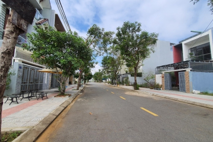 ​Tôi cần chuyển nhượng lô đất nam hòa xuân đấu lưng Nguyễn Phước Lan b1.103