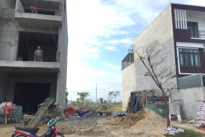 TÔI BÁN LÔ ĐẤT ĐƯỜNG HUỲNH NGỌC ĐỦ B1.41 LÔ 68 , HÒA XUÂN, CẨM LỆ