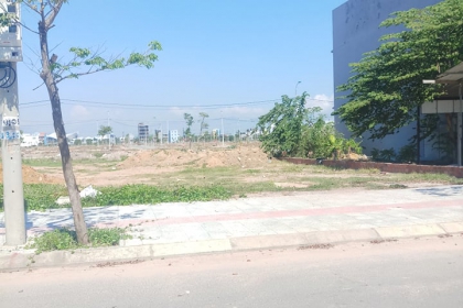 Bán đất nam hòa xuân b2.44 hướng đông nam, vị trí đẹp