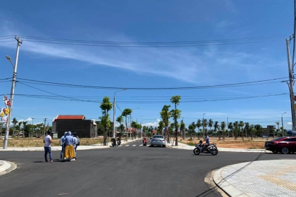 Bán lô đất 2 mặt tiền đường cổ mân mai 3 và cổ mân mai 5, nhà cửa đông, thuận tiện kinh doanh