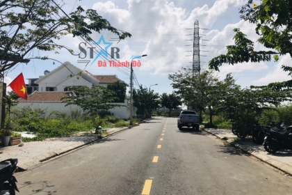 BÁN LÔ ĐẤT TÂY BÁC TRUNG LƯƠNG 12 GIÁ LÀM NHÀ
