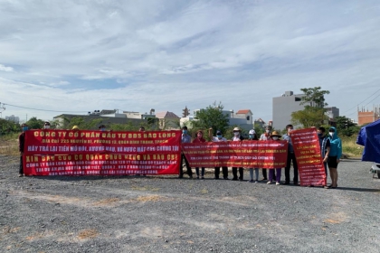 Bỏ tiền tỉ mua đất mà như 