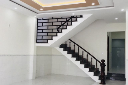 Chính chủ bán gấp nhà 3 tầng. Đường Huỳnh Tịnh Của.