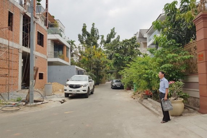 Chủ đầu tư làm bậy, ngân hàng làm sai