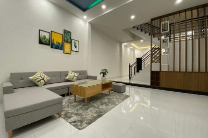 Hòa Xuân bán nhà 2 tầng giá rẻ
