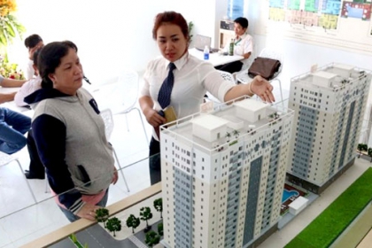Mua căn hộ chung cư: Bạc mặt ngóng sổ hồng