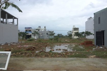 NAM HÒA XUÂN ĐỐI LƯNG SHOPHOUSE B2.15 LÔ 17