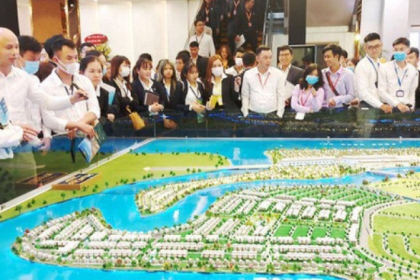 “Siết” hoạt động môi giới bất động sản