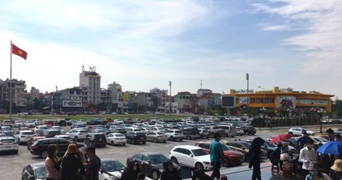 Sốt đất quay trở lại các địa phương