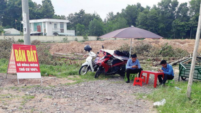 Bất động sản 24h: Sốt đất lại bùng khắp nơi